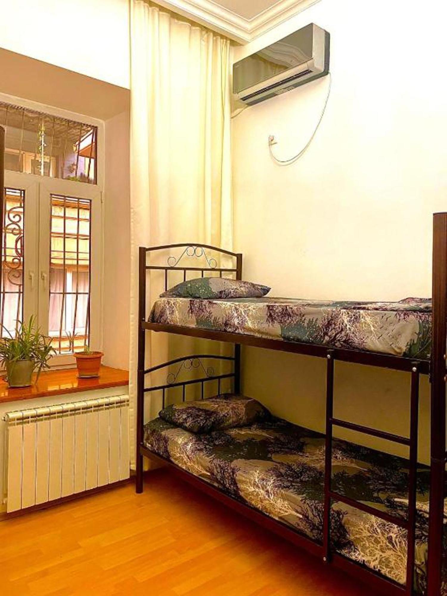 S T Hostel Formerly Sth Hostel บากู ภายนอก รูปภาพ